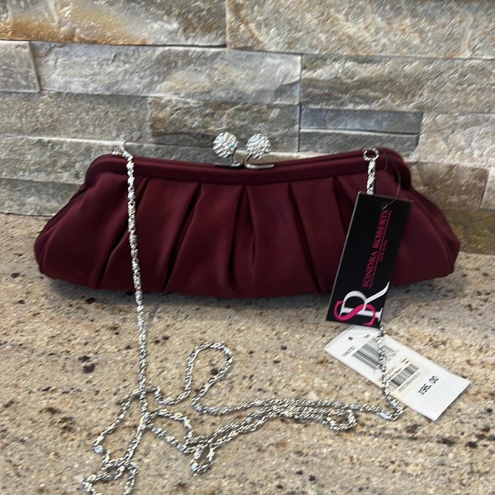 New Clutch purse with chain, burgundy